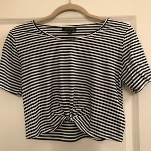 Topshop stripped crop t-shirt size US 6